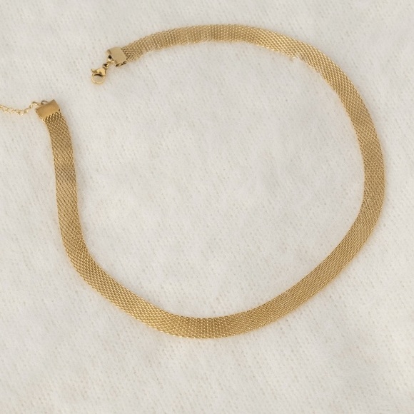 18GP Watch Strap Style Choker Necklace - Picture 4 of 5